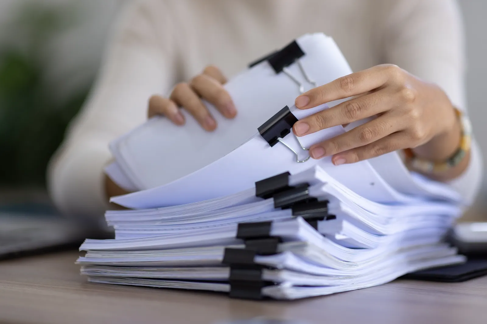 New Thai Regulations: Visa and Work Permit Updates (2024) for SMEs