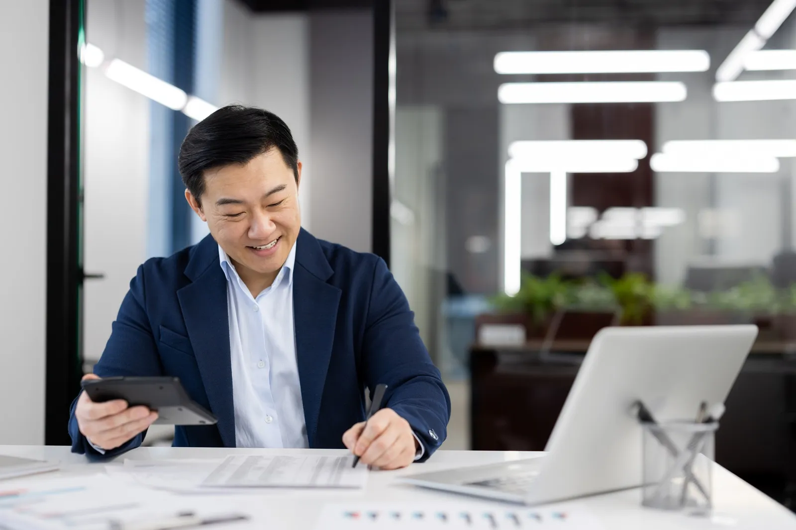 Part-Time CFOs from Plizz: A Game Changer for Your SME's Growth in Thailand